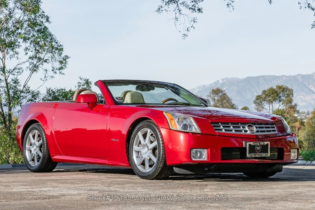2005 Cadillac XLR - Image 2 of 12