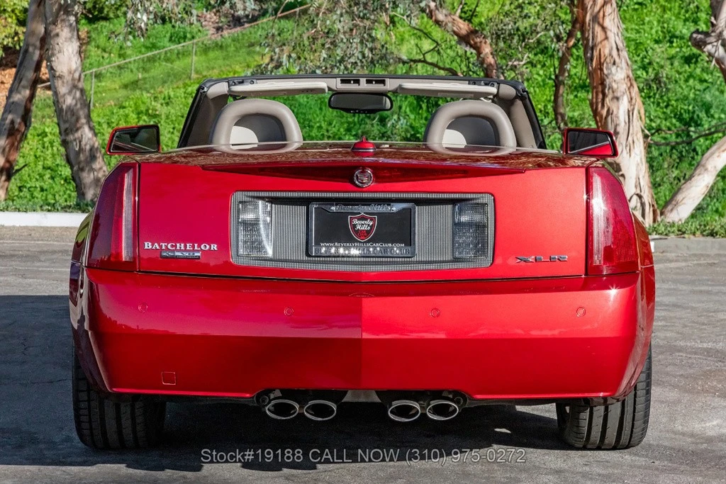 2005 Cadillac XLR - Image 9 of 12