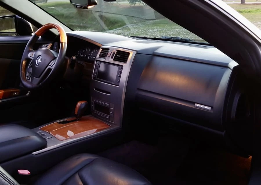 2005 Cadillac XLR - Image 25 of 28
