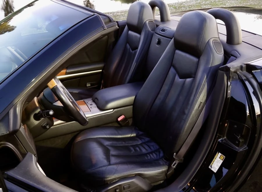 2005 Cadillac XLR - Image 21 of 28