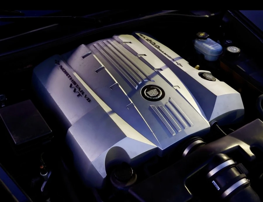 2005 Cadillac XLR - Image 27 of 28
