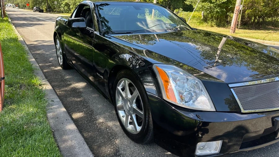 2005 Cadillac XLR - Image 3 of 8