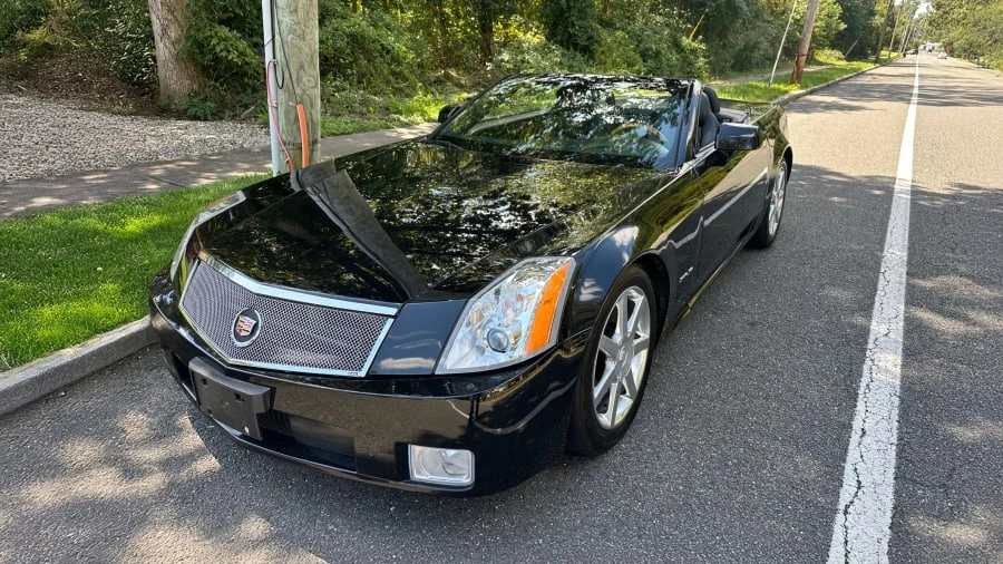 2005 Cadillac XLR - Image 4 of 8