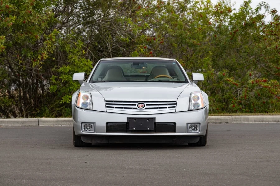 2005 Cadillac XLR - Image 4 of 31