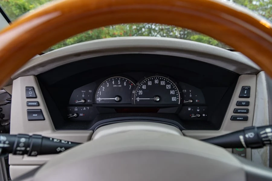2005 Cadillac XLR - Image 15 of 31