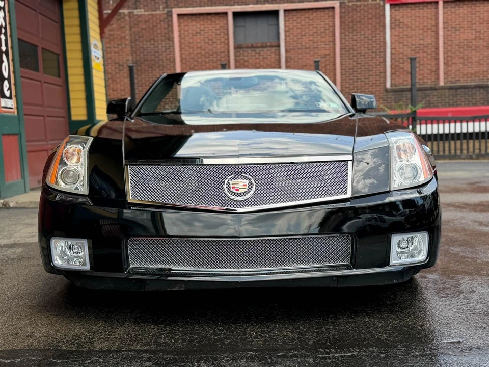 2005 Cadillac XLR - Image 13 of 31