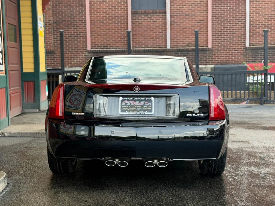 2005 Cadillac XLR - Image 14 of 31