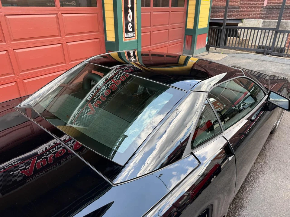 2005 Cadillac XLR - Image 22 of 31