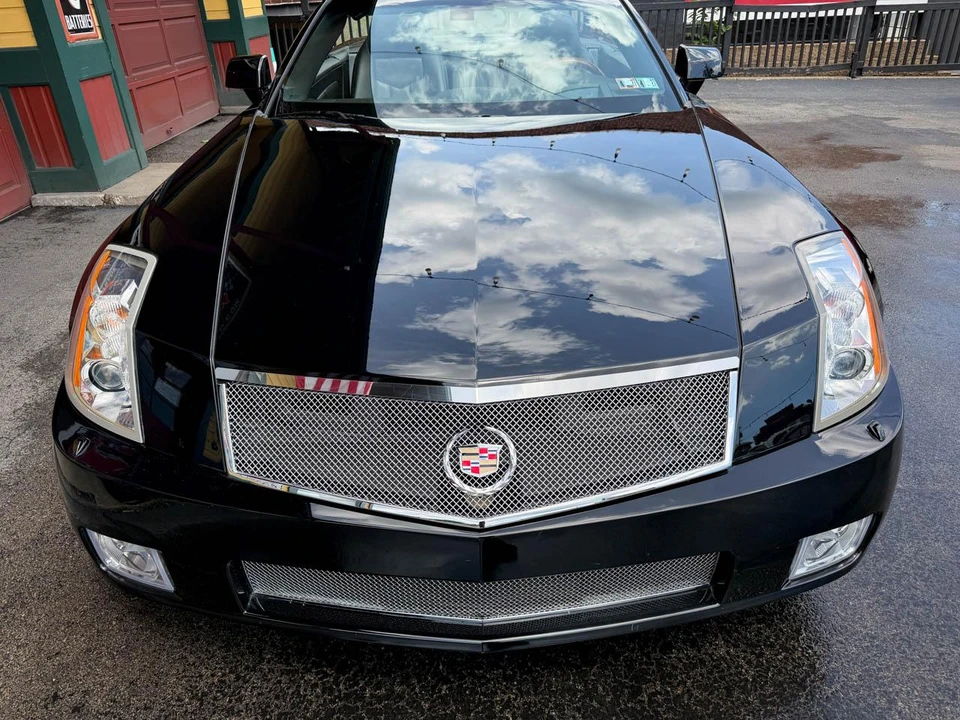 2005 Cadillac XLR - Image 17 of 31