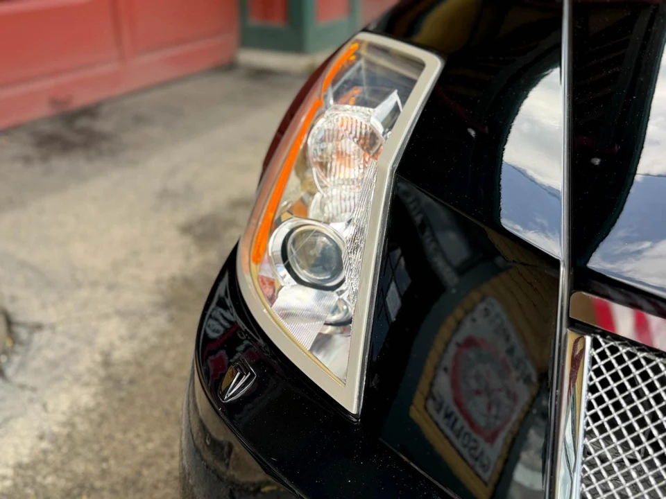 2005 Cadillac XLR - Image 19 of 31