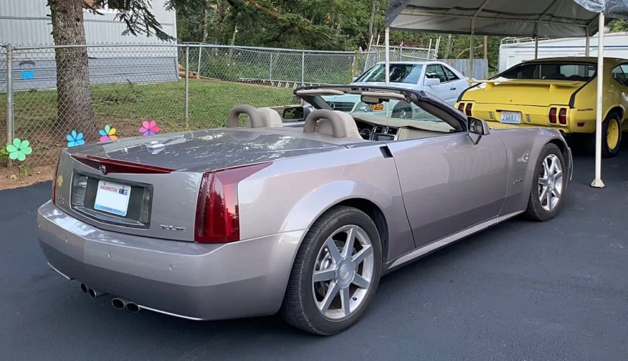 2005 Cadillac XLR - Image 2 of 6