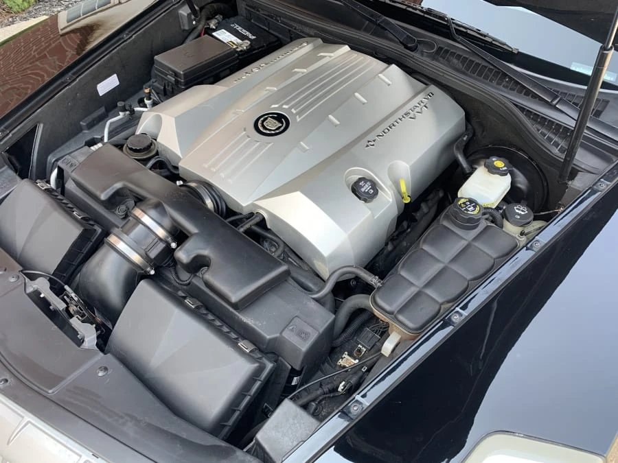 2005 Cadillac XLR - Image 6 of 10