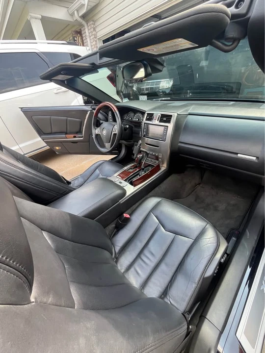 2005 Cadillac XLR - Image 19 of 19