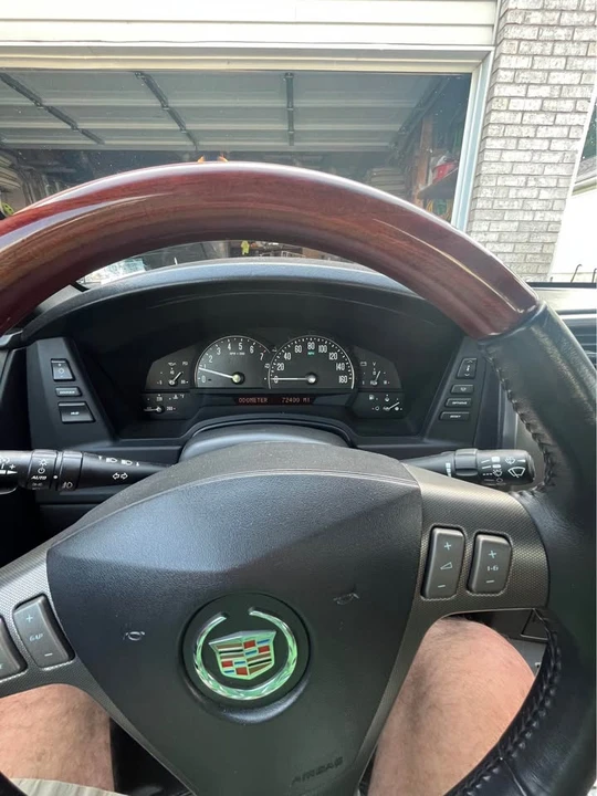 2005 Cadillac XLR - Image 11 of 19