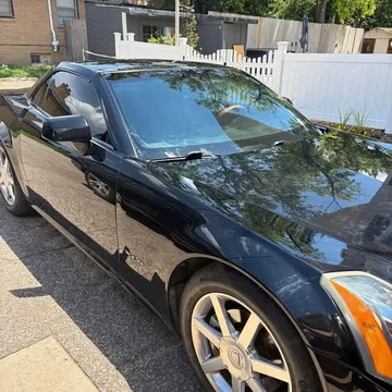 2005 Cadillac XLR Convertible 2D