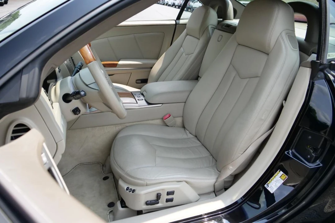 2005 Cadillac XLR - Image 4 of 31