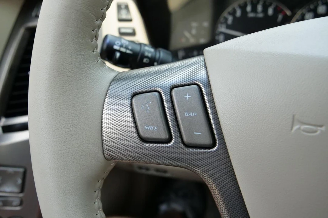 2005 Cadillac XLR - Image 31 of 31
