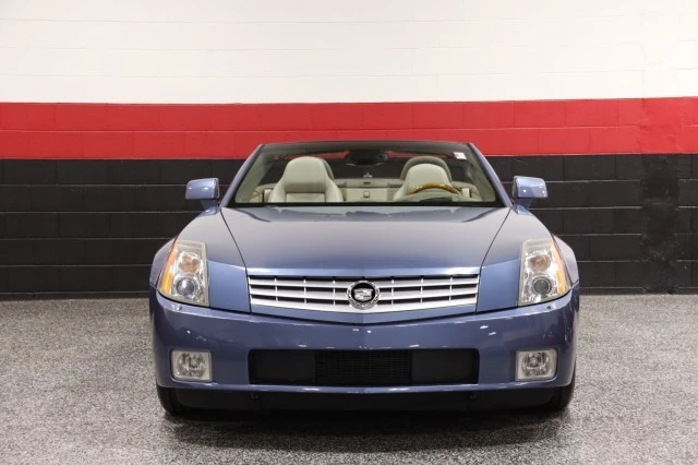 2005 Cadillac XLR - Image 11 of 24