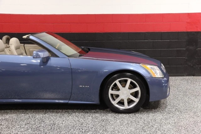 2005 Cadillac XLR - Image 6 of 24