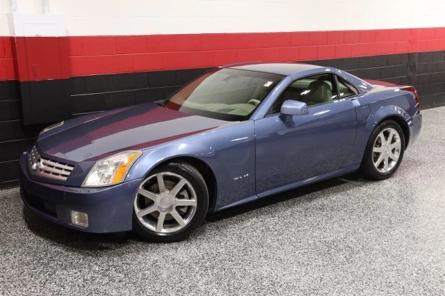 2005 Cadillac XLR - Image 18 of 24