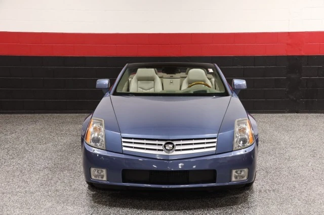 2005 Cadillac XLR - Image 12 of 24