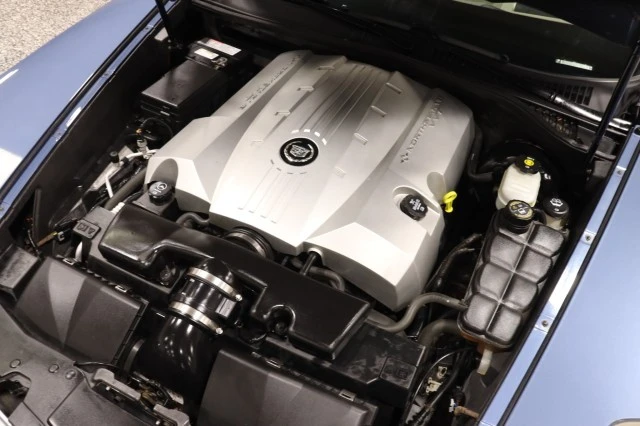 2005 Cadillac XLR - Image 16 of 24