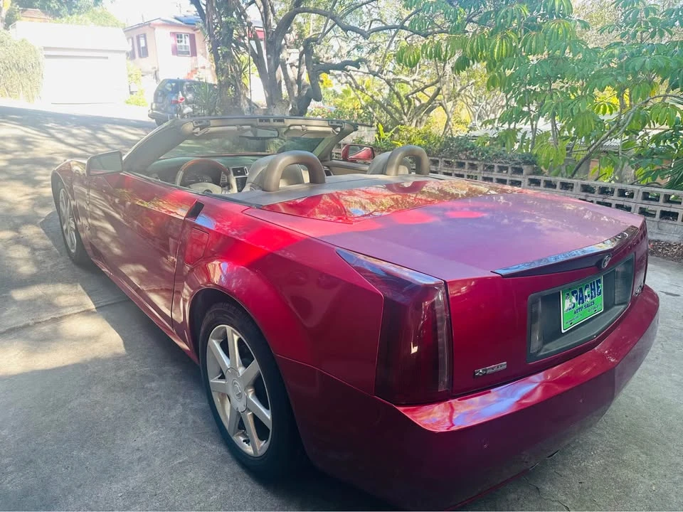 2005 Cadillac XLR - Image 3 of 11
