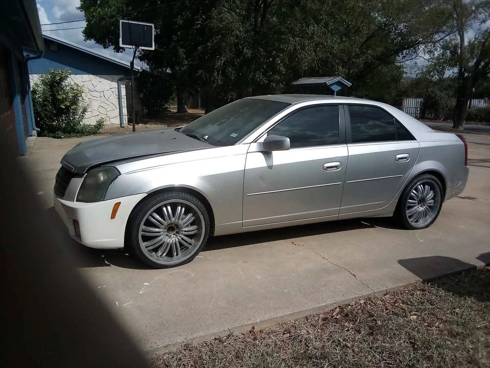 2005 Cadillac CTS 1st Gen - Image 5 of 10