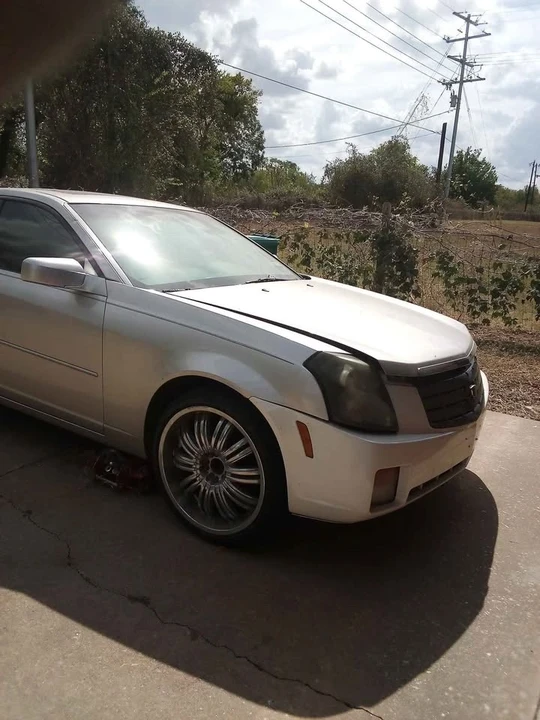 2005 Cadillac CTS 1st Gen - Image 2 of 10