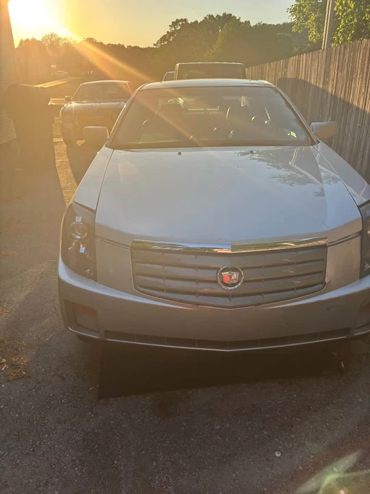 2005 Cadillac CTS 1st Gen - Image 2 of 8