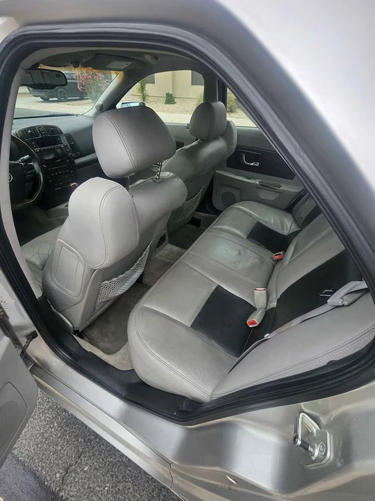 2005 Cadillac CTS 1st Gen - Image 5 of 10