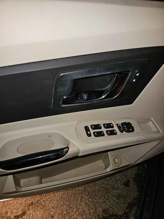 2005 Cadillac CTS 1st Gen - Image 7 of 11