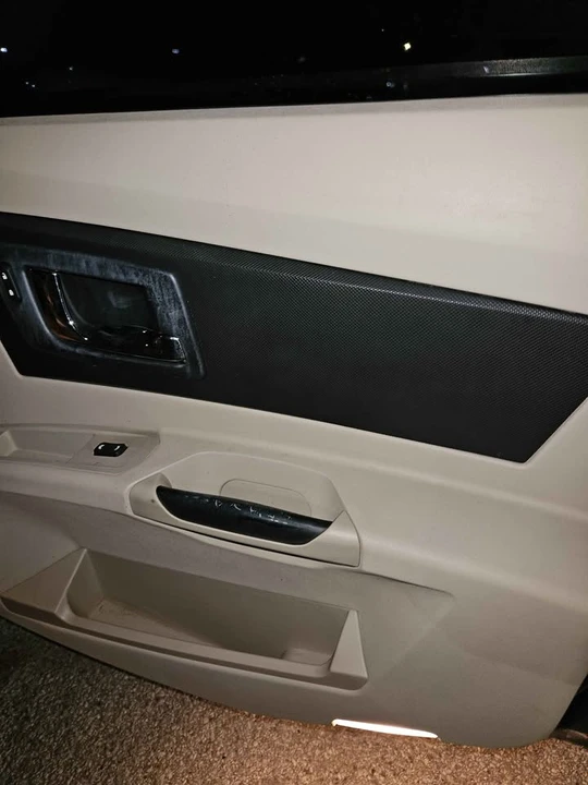 2005 Cadillac CTS 1st Gen - Image 5 of 11