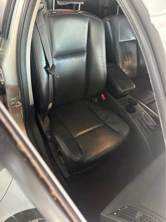2005 Cadillac CTS 1st Gen - Image 2 of 3