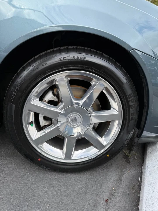2005 Cadillac CTS 1st Gen - Image 17 of 18
