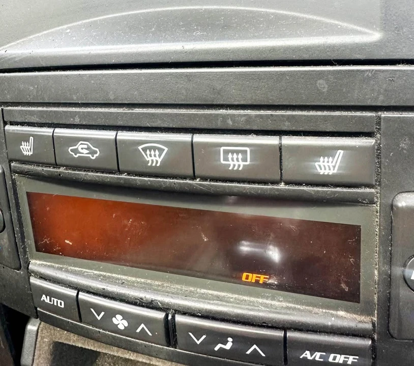 2005 Cadillac CTS 1st Gen - Image 6 of 12
