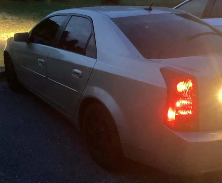 2005 Cadillac CTS 1st Gen - Image 8 of 11