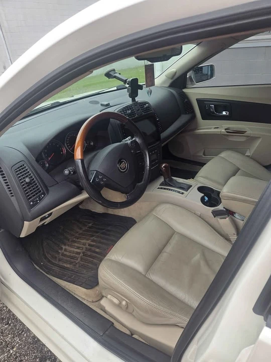 2005 Cadillac CTS 1st Gen - Image 2 of 3