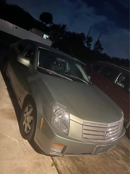 2005 Cadillac CTS 1st Gen - Image 2 of 3