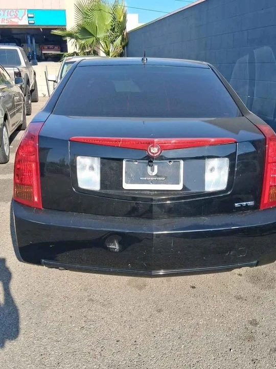 2005 Cadillac CTS 1st Gen - Image 2 of 6