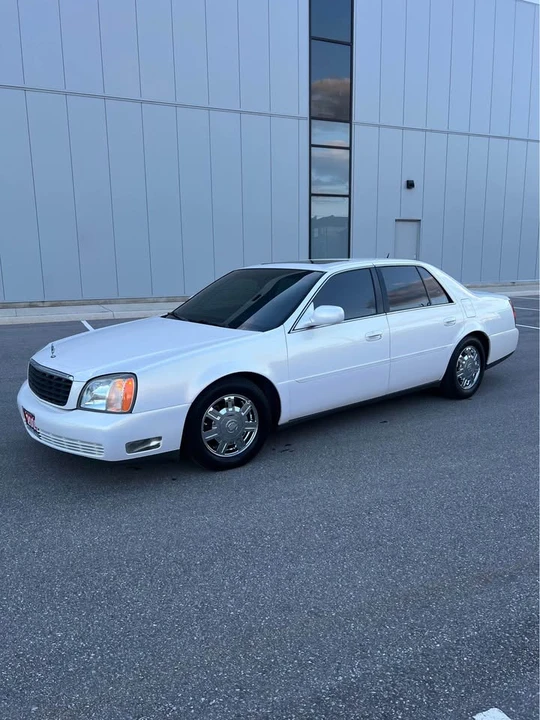 2005 Cadillac DeVille 8th Gen - Image 3 of 19