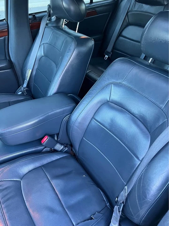 2005 Cadillac DeVille 8th Gen - Image 13 of 19
