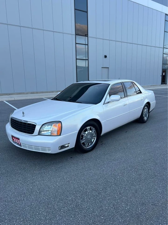 2005 Cadillac DeVille 8th Gen - Image 2 of 19