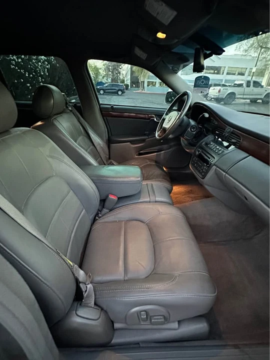 2005 Cadillac DeVille 8th Gen - Image 3 of 7