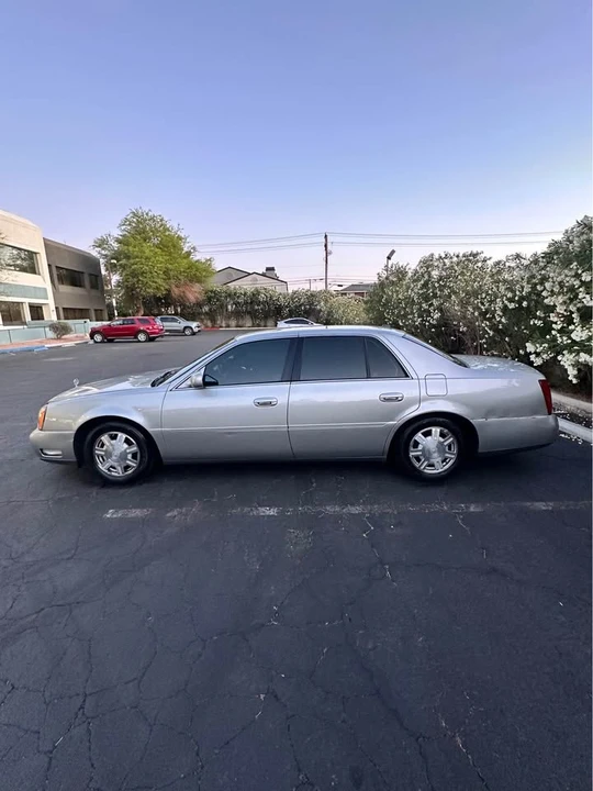 2005 Cadillac DeVille 8th Gen - Image 5 of 7