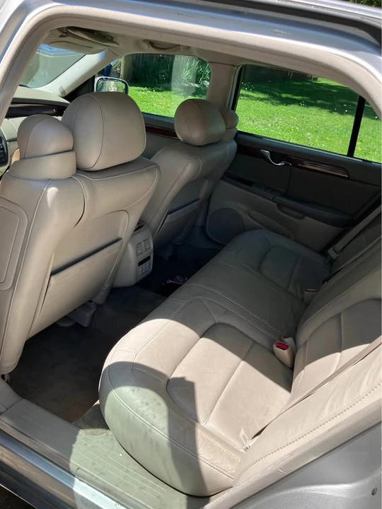 2005 Cadillac DeVille 8th Gen - Image 8 of 11