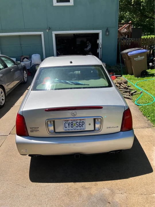 2005 Cadillac DeVille 8th Gen - Image 3 of 11