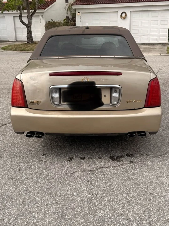 2005 Cadillac DeVille 8th Gen - Image 4 of 11