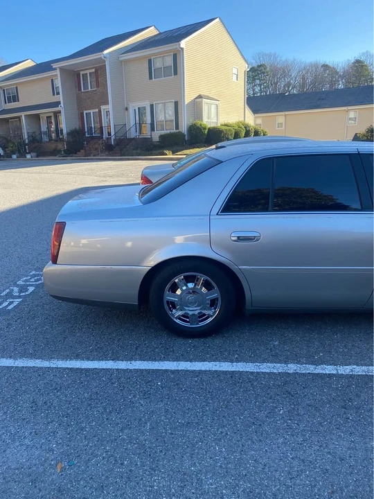 2005 Cadillac DeVille 8th Gen - Image 17 of 20