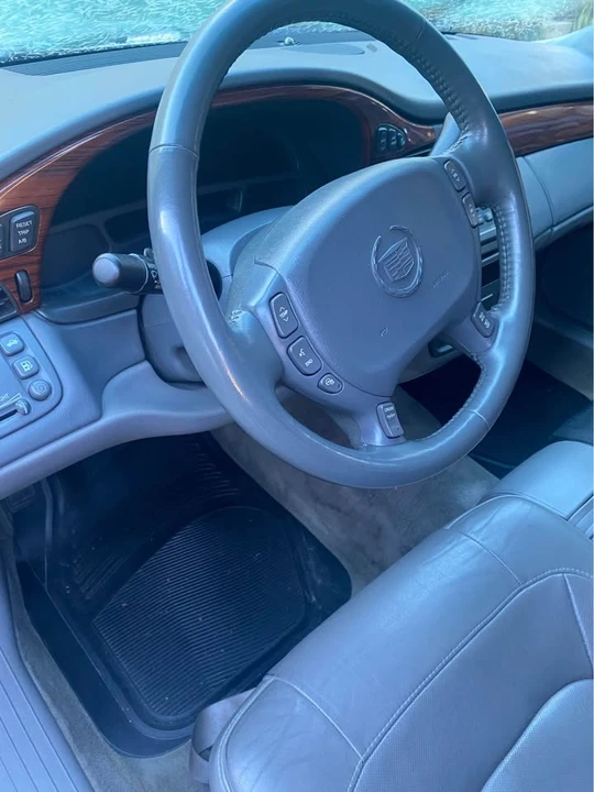 2005 Cadillac DeVille 8th Gen - Image 3 of 20